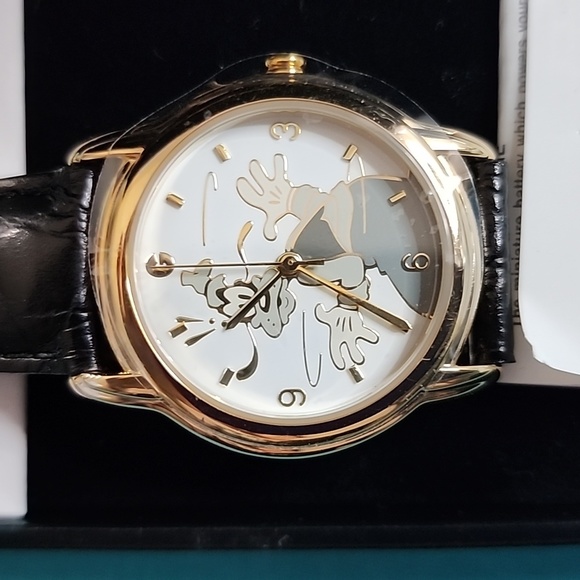 Vintage Rare NWT Disney Goofy Watch with Matching Pen Keychain - Picture 2 of 4